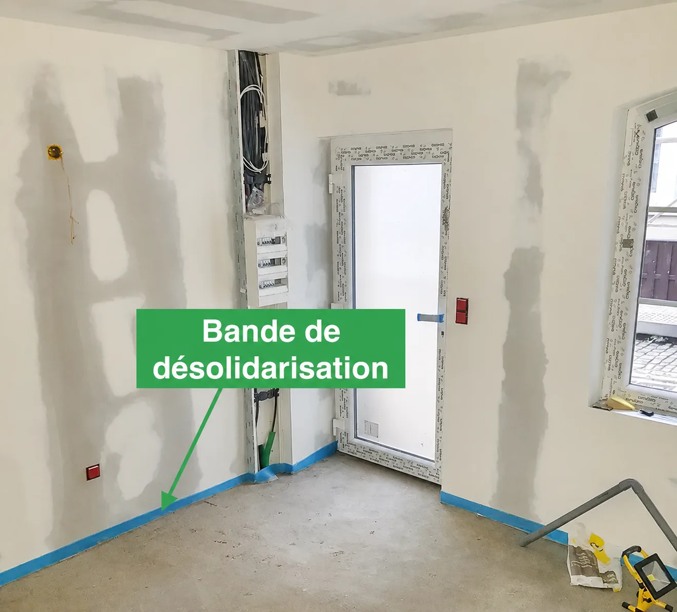 Bande de désolidarisation dans un appartement